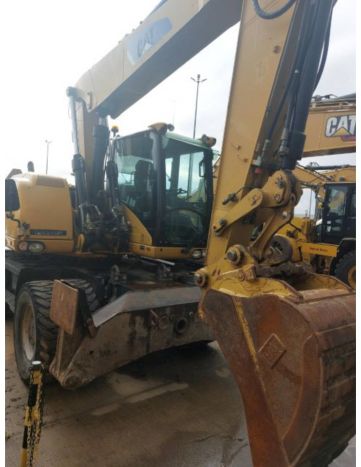 CAT M315D - حفارة على عجلات: صور 2 CAT M315D - حفارة على عجلات: صور 2