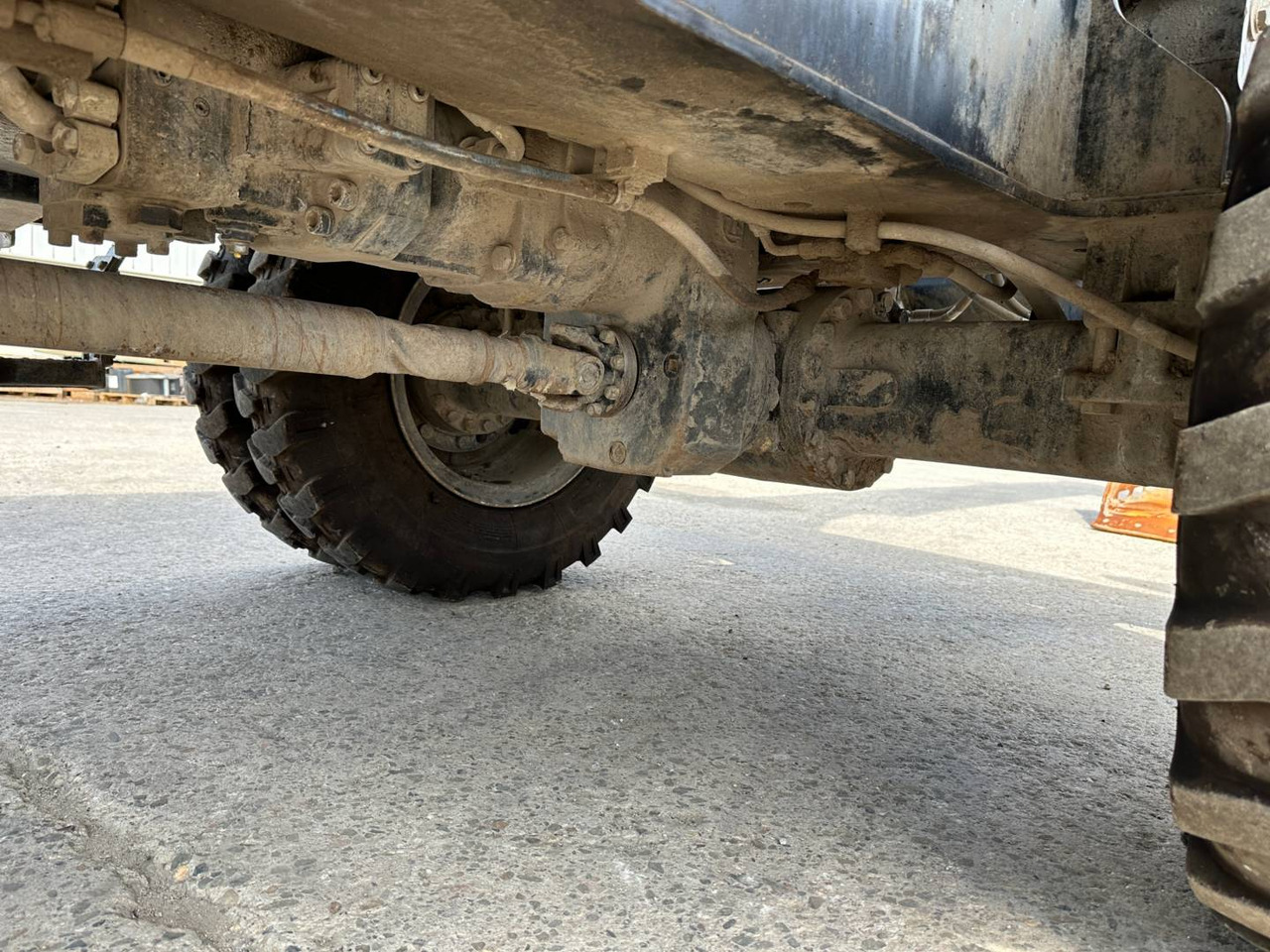 حفارة على عجلات CAT M318F: صور 30