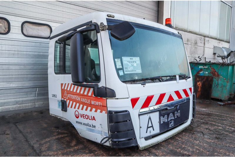 MAN F99L17 TGS - الكابينة والداخلية - شاحنة: صور 3 MAN F99L17 TGS - الكابينة والداخلية - شاحنة: صور 3