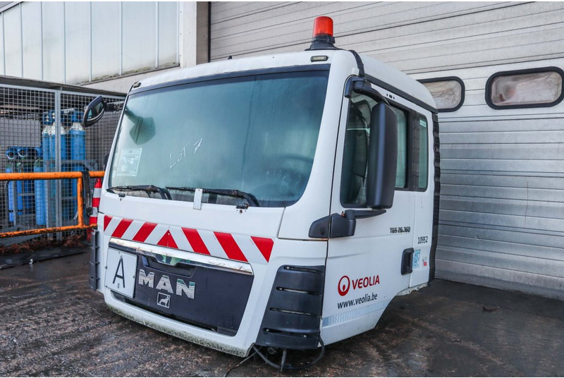 MAN F99L17 TGS - الكابينة والداخلية - شاحنة: صور 2 MAN F99L17 TGS - الكابينة والداخلية - شاحنة: صور 2