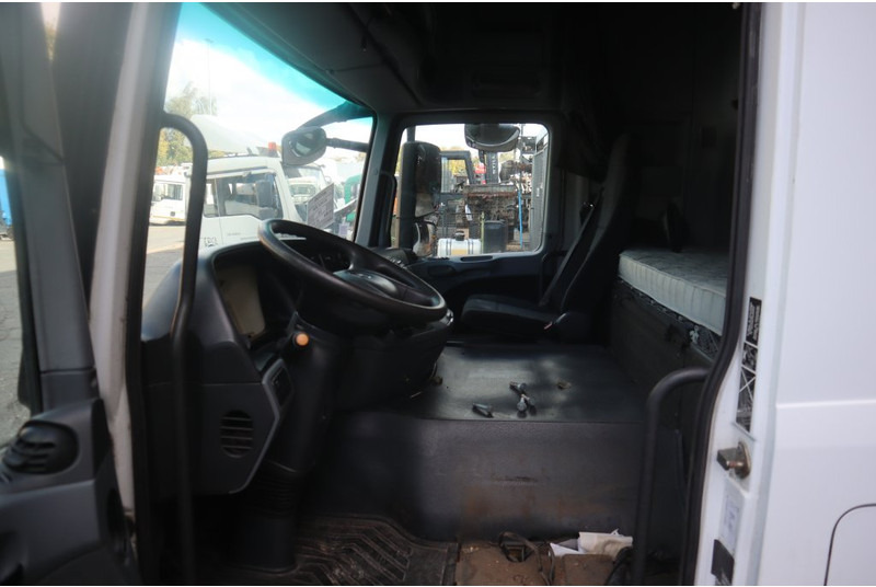 Mercedes-Benz ACTROS F04 MP3 - الكابينة والداخلية - شاحنة: صور 5 Mercedes-Benz ACTROS F04 MP3 - الكابينة والداخلية - شاحنة: صور 5