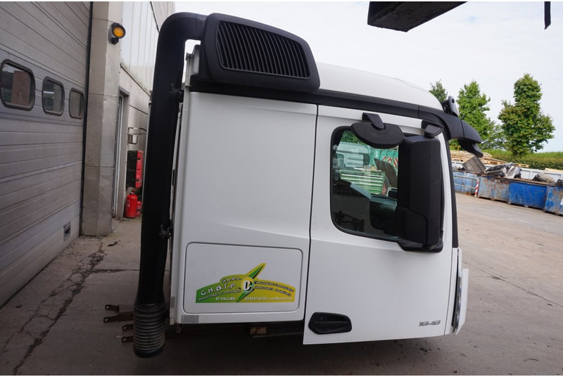 Mercedes-Benz ACTROS MP4 L-CLSSP L2.3 TUNNEL 170 - الكابينة والداخلية - شاحنة: صور 3 Mercedes-Benz ACTROS MP4 L-CLSSP L2.3 TUNNEL 170 - الكابينة والداخلية - شاحنة: صور 3