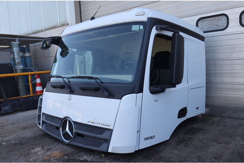 Mercedes-Benz AROCS L-CAB STREAMSPACE 2.3 96082015921314 - الكابينة والداخلية - شاحنة: صور 2 Mercedes-Benz AROCS L-CAB STREAMSPACE 2.3 96082015921314 - الكابينة والداخلية - شاحنة: صور 2