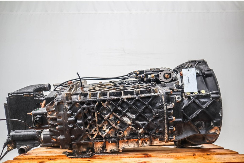 ZF 16S2221TO+INT 81.32003-6675 - علبة التروس - شاحنة: صور 1 ZF 16S2221TO+INT 81.32003-6675 - علبة التروس - شاحنة: صور 1