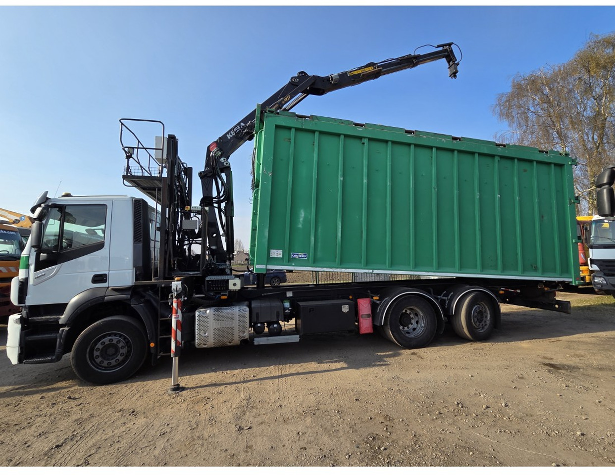 IVECO STRALIS 420 6X2 TIPPER CRANE KESLA 17 TON 2 EXT STEERING REAR AXLE - قلابات, شاحنة كرين: صور 5 IVECO STRALIS 420 6X2 TIPPER CRANE KESLA 17 TON 2 EXT STEERING REAR AXLE - قلابات, شاحنة كرين: صور 5
