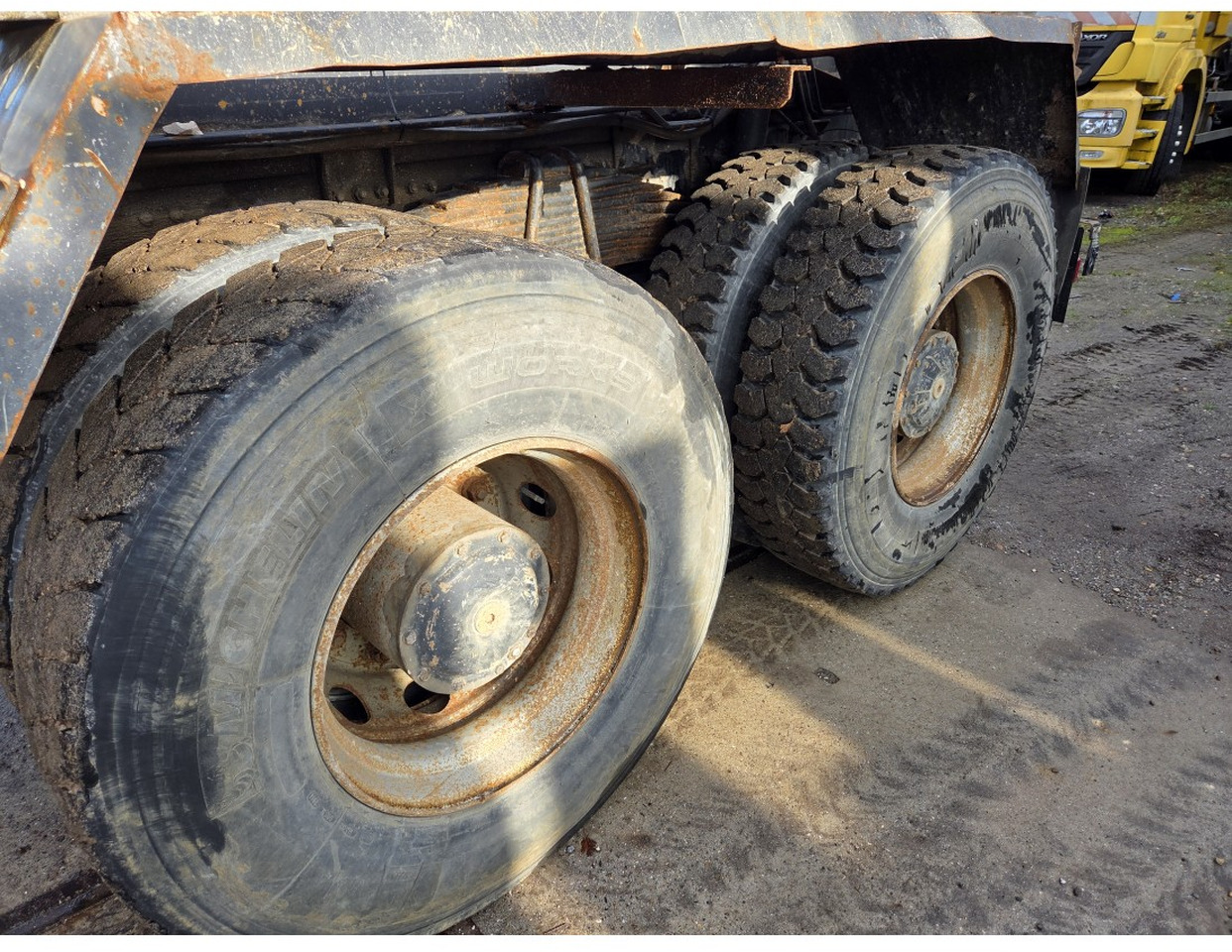 MAN FE 360 6X4 HOOKLIFT 6 CYL MANUAL GEARBOX - شاحنة ذات الخطاف: صور 5 MAN FE 360 6X4 HOOKLIFT 6 CYL MANUAL GEARBOX - شاحنة ذات الخطاف: صور 5