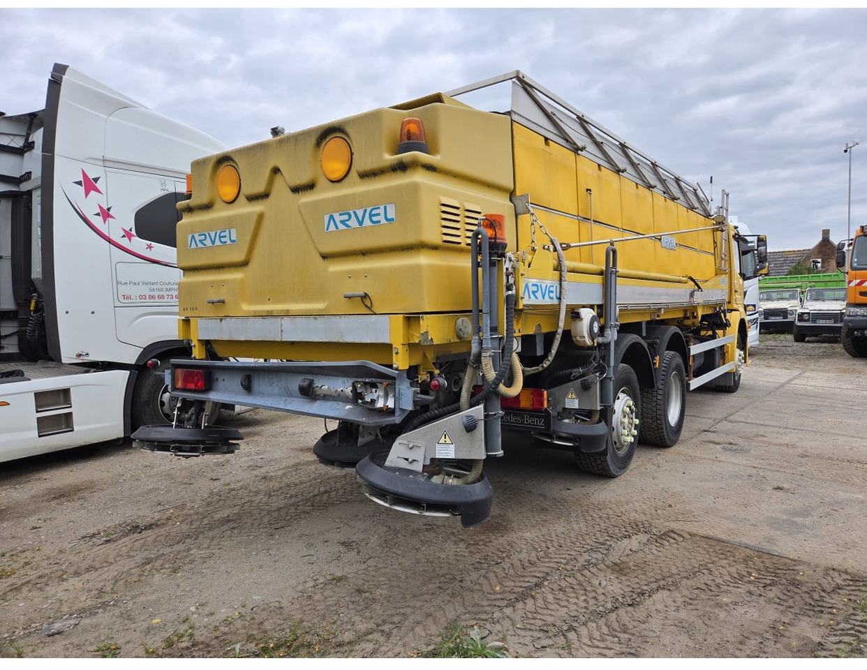 MERCEDES AXOR 2533 6X2 CHASSIS LOW MILEAGE - الشاسيه شاحنة, جرافة ثلج: صور 3 MERCEDES AXOR 2533 6X2 CHASSIS LOW MILEAGE - الشاسيه شاحنة, جرافة ثلج: صور 3