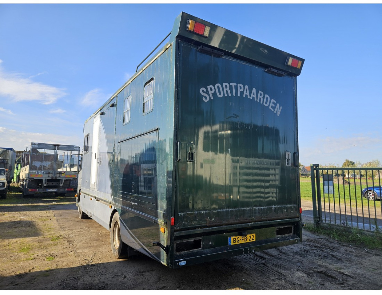 Mercedes Atego 1217 L 4x2 Horse transport Dutch Truck - شاحنة نقل خيل: صور 3 Mercedes Atego 1217 L 4x2 Horse transport Dutch Truck - شاحنة نقل خيل: صور 3