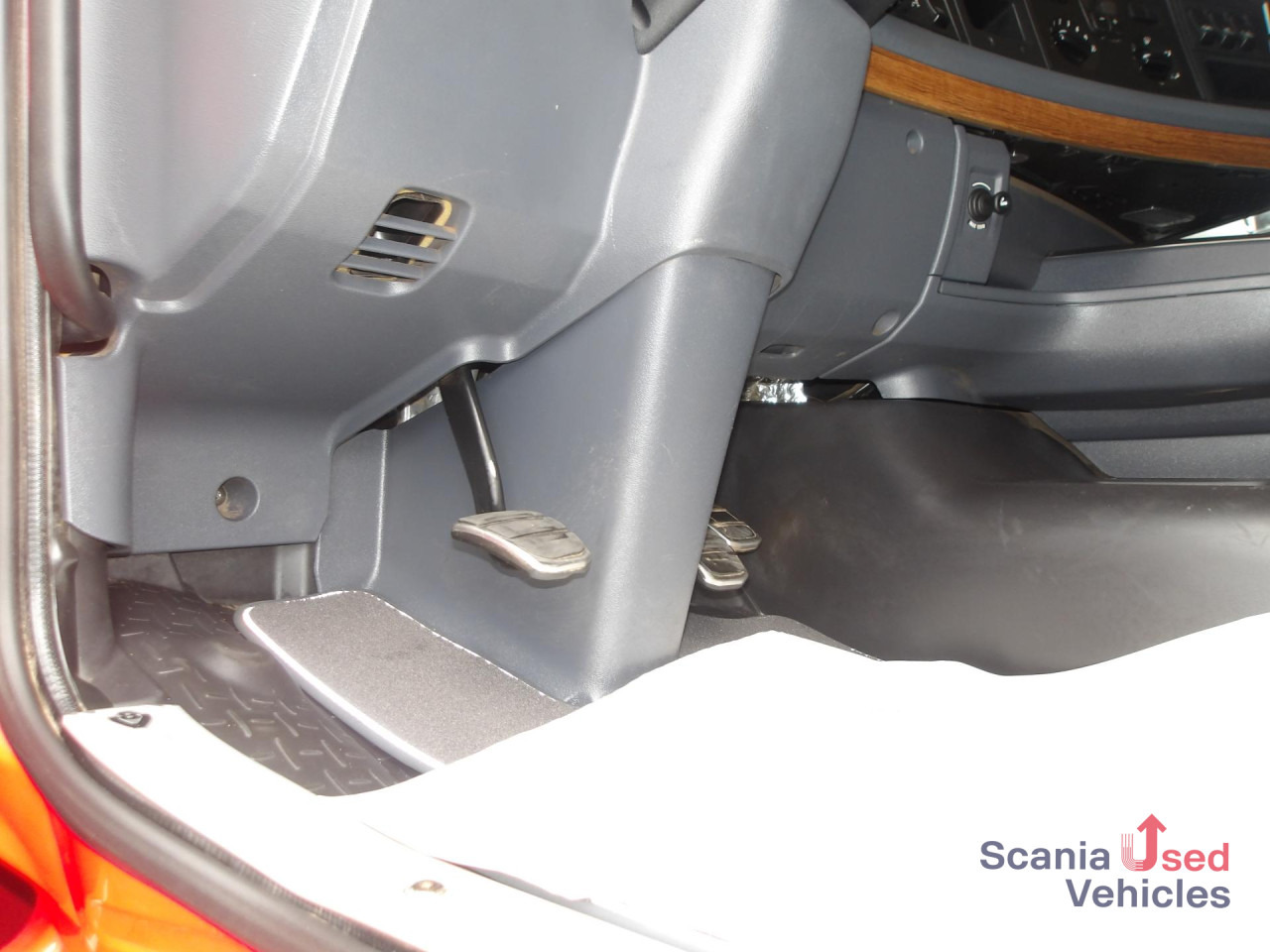 SCANIA R 580 - 6x4 - V8 - ALCOA - - شاحنة قطع الأشجار: صور 3 SCANIA R 580 - 6x4 - V8 - ALCOA - - شاحنة قطع الأشجار: صور 3