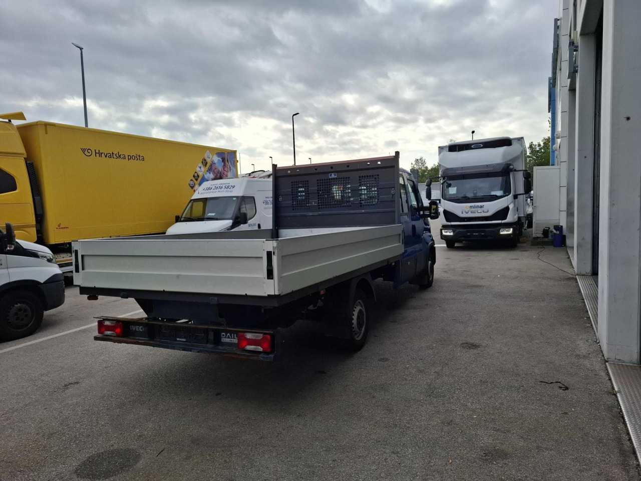 IVECO Daily 35S16A8 - فان, الشاحنات الصغيرة كابينة مزدوجة: صور 4 IVECO Daily 35S16A8 - فان, الشاحنات الصغيرة كابينة مزدوجة: صور 4