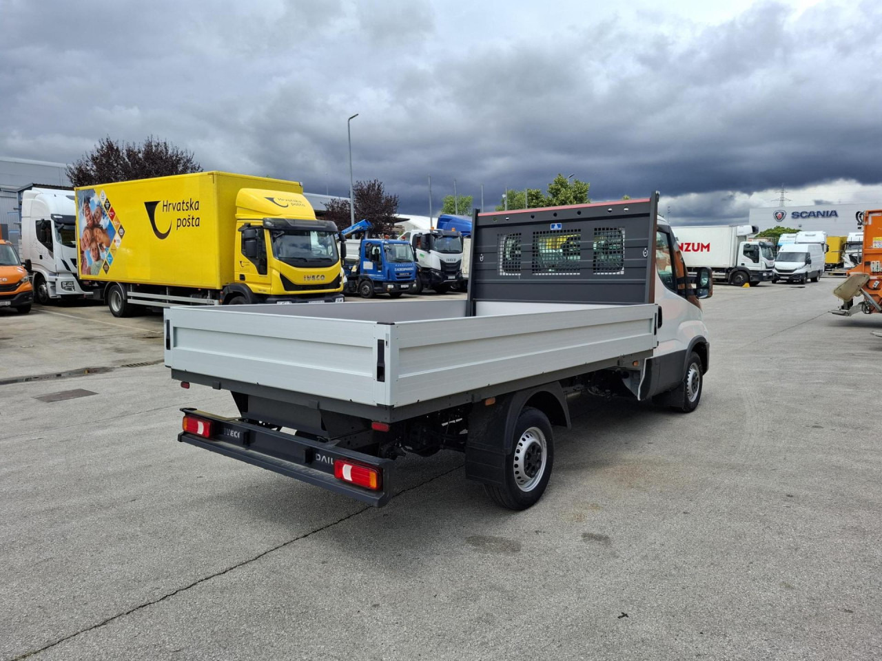 IVECO Daily 35S16 - فان: صور 4 IVECO Daily 35S16 - فان: صور 4