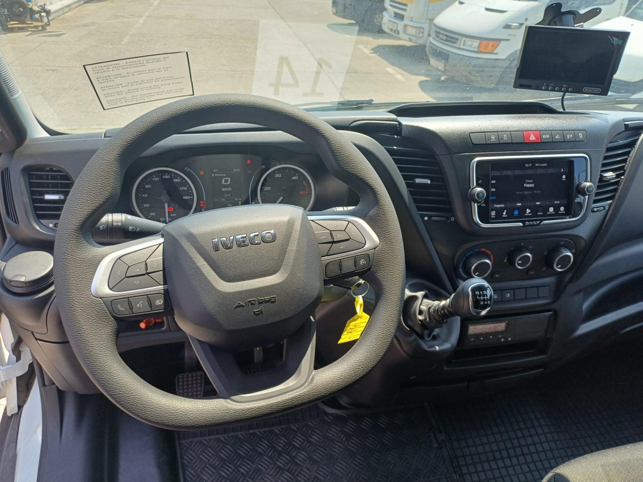 IVECO Daily 70C18H - الشاحنات الصغيرة ستائر: صور 3 IVECO Daily 70C18H - الشاحنات الصغيرة ستائر: صور 3