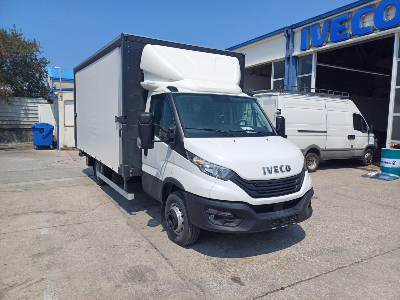 IVECO Daily 70C18H - الشاحنات الصغيرة ستائر: صور 4 IVECO Daily 70C18H - الشاحنات الصغيرة ستائر: صور 4