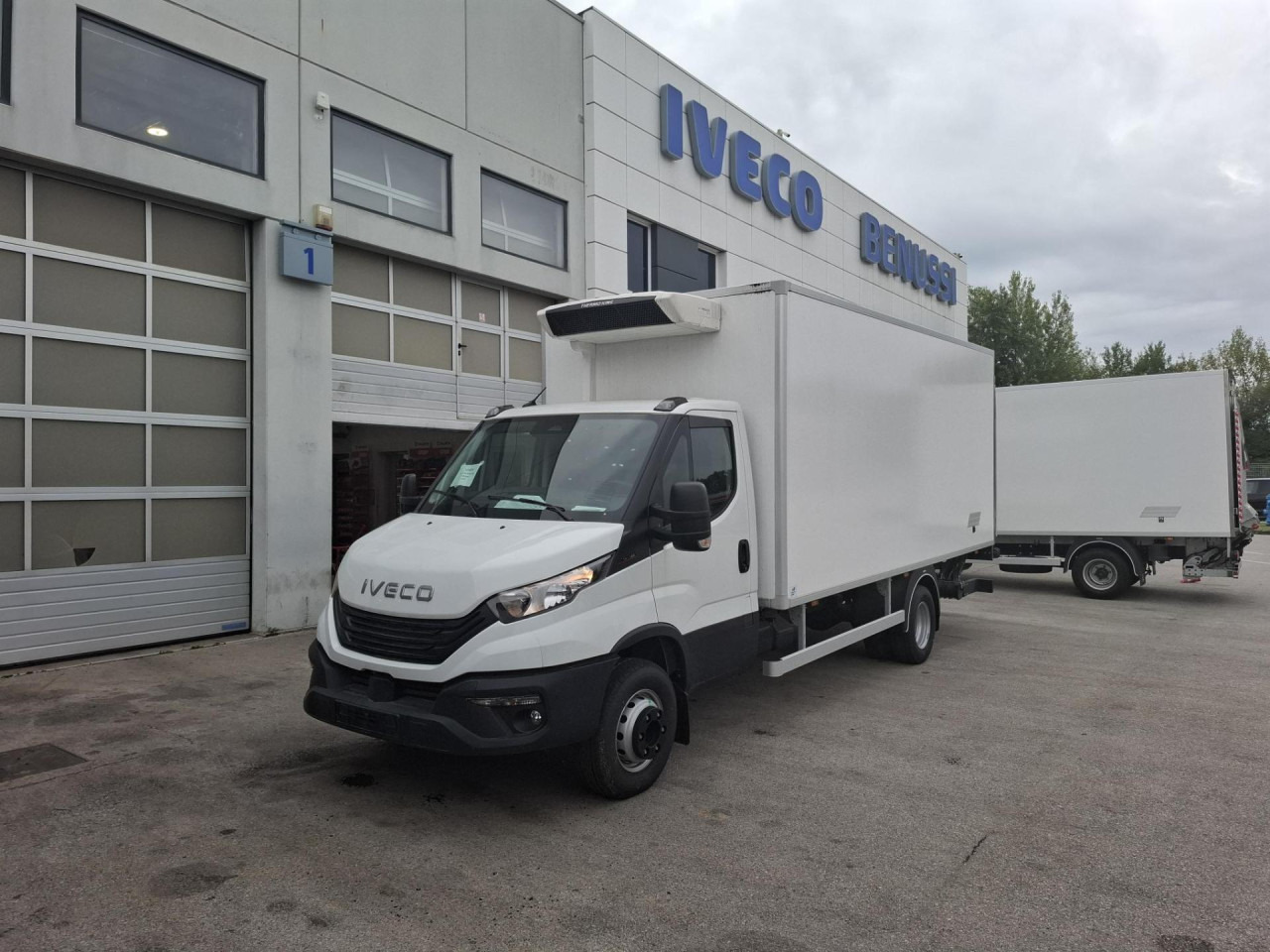 IVECO Daily 70C18H - الشاحنات الصغيرة المبردة: صور 1 IVECO Daily 70C18H - الشاحنات الصغيرة المبردة: صور 1