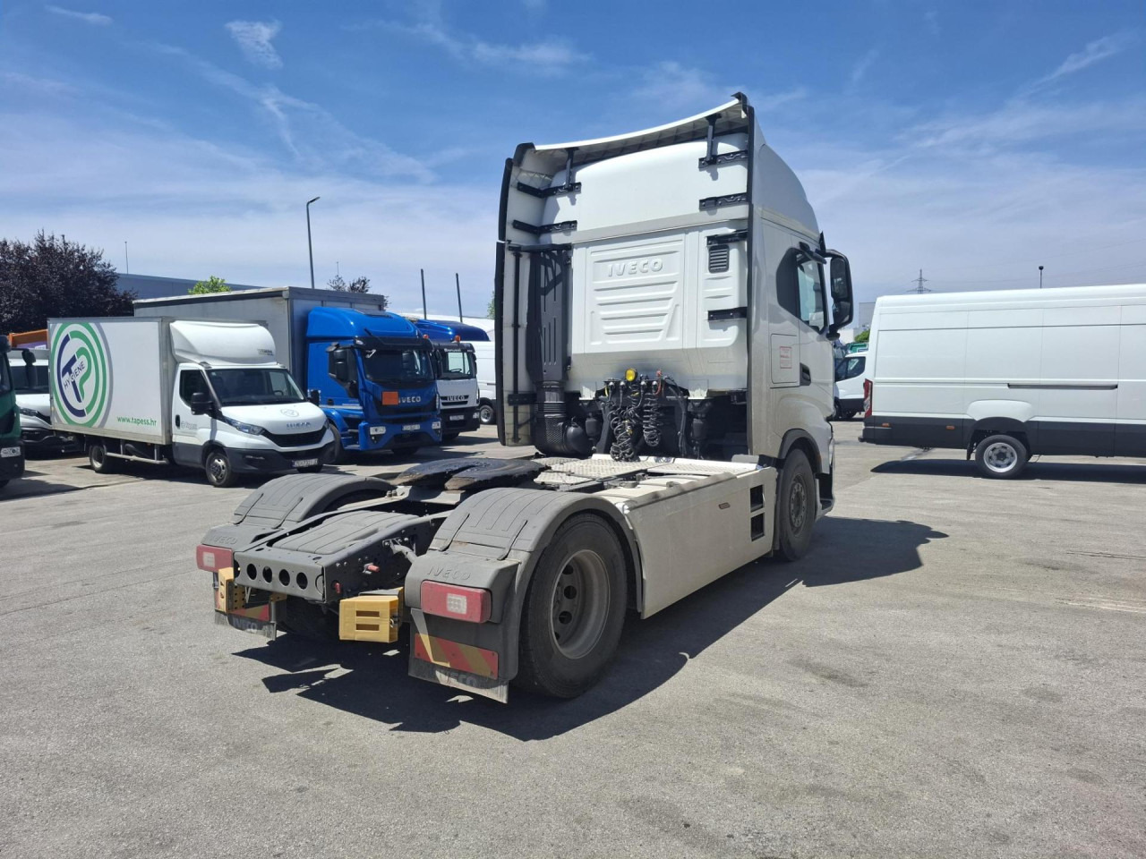 IVECO S-Way AS440S48T/P - شاحنة جرار: صور 3 IVECO S-Way AS440S48T/P - شاحنة جرار: صور 3