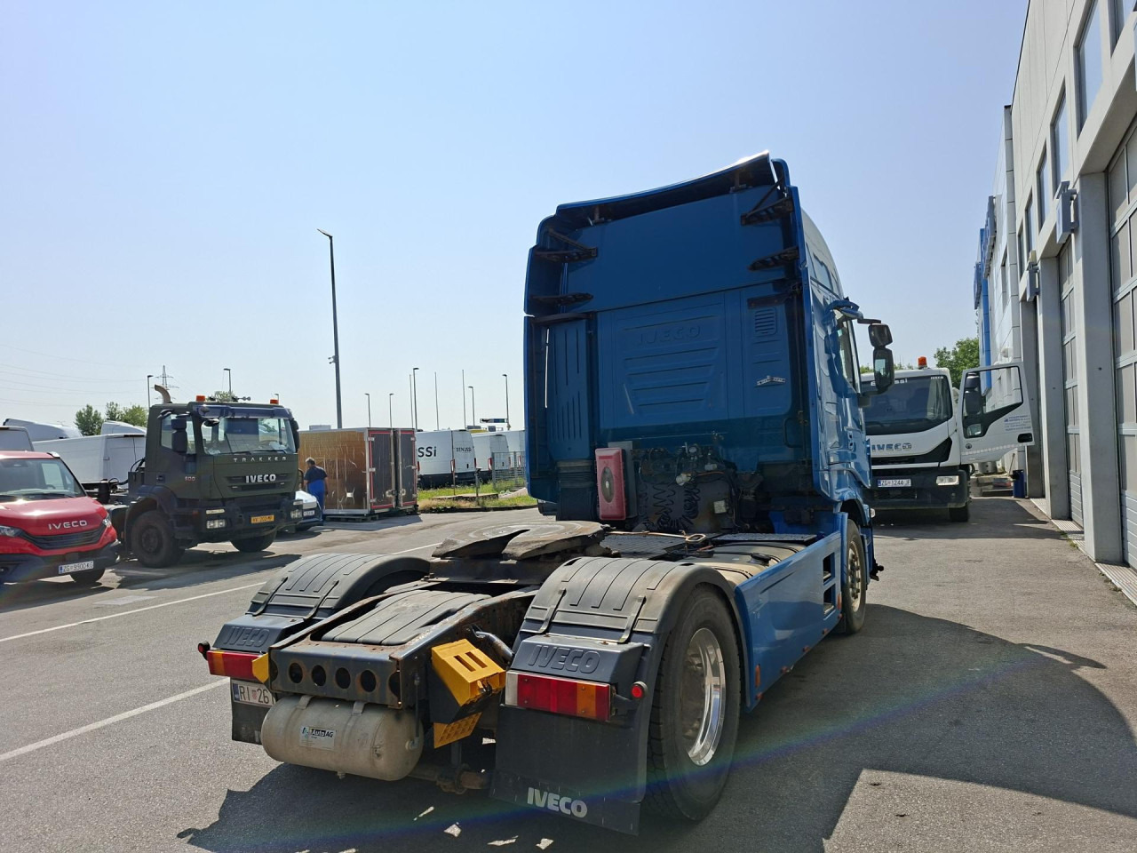 IVECO Stralis AS440S56T/P - شاحنة جرار: صور 3 IVECO Stralis AS440S56T/P - شاحنة جرار: صور 3