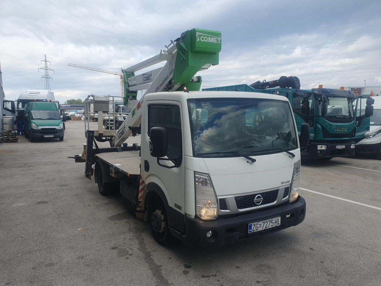 NISSAN Cabstar NT400 - مصاعد الازدهار محمولة على شاحنة: صور 2 NISSAN Cabstar NT400 - مصاعد الازدهار محمولة على شاحنة: صور 2