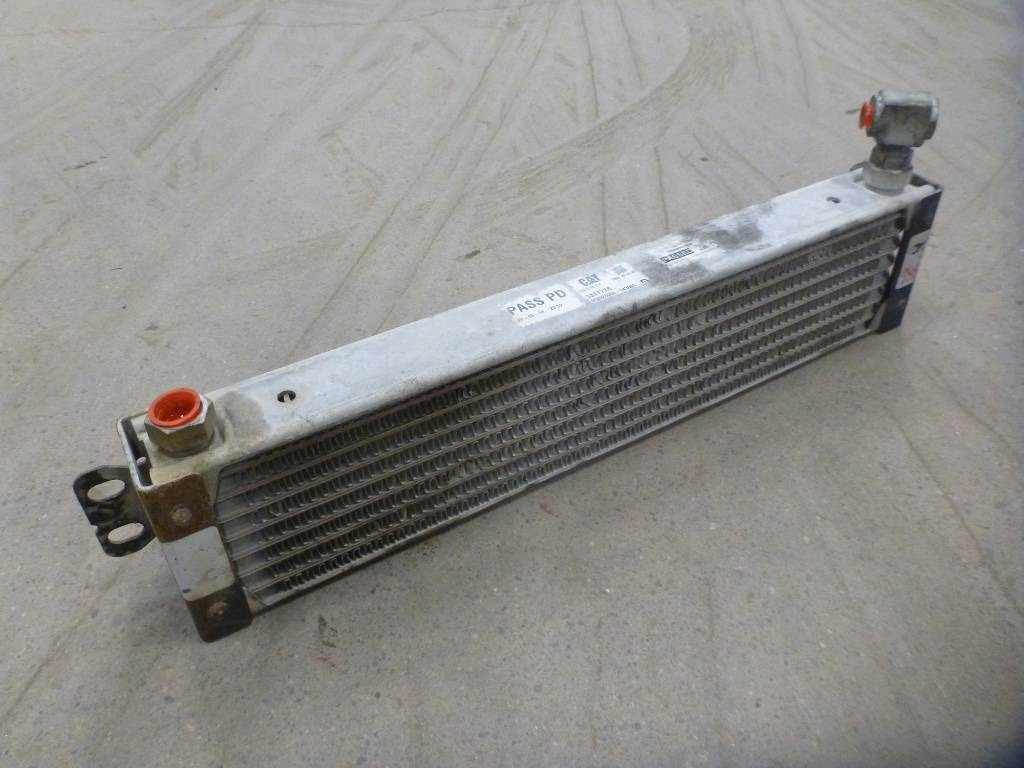 CAT 324 E, Bränslekylare 338-7728 - المشعاع - آلات البناء: صور 1 CAT 324 E, Bränslekylare 338-7728 - المشعاع - آلات البناء: صور 1