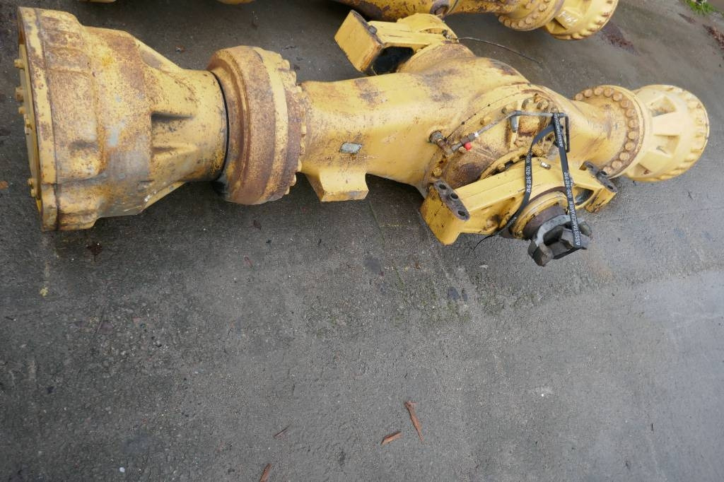 CAT 980 G, Bakaxel 1079680 - المحور و قطع الغيار - آلات البناء: صور 1 CAT 980 G, Bakaxel 1079680 - المحور و قطع الغيار - آلات البناء: صور 1