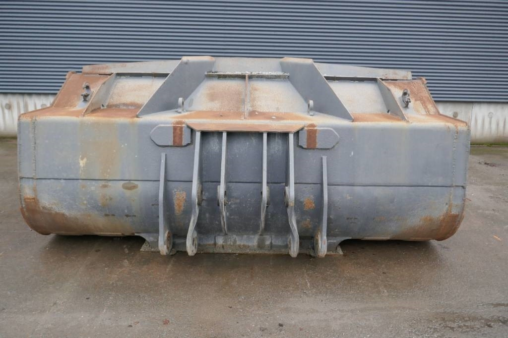 CAT 980M Skopa - بكت - آلات البناء: صور 4 CAT 980M Skopa - بكت - آلات البناء: صور 4