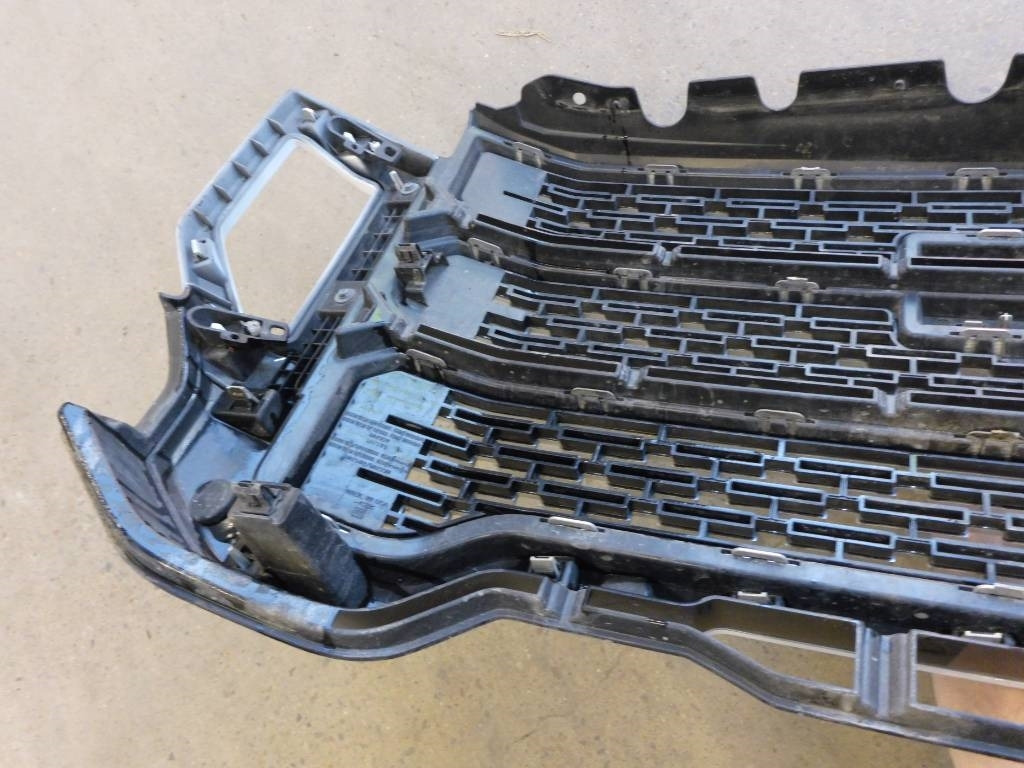 GMC Denali 2021 Grill - الكبائن - شاحنة: صور 4 GMC Denali 2021 Grill - الكبائن - شاحنة: صور 4