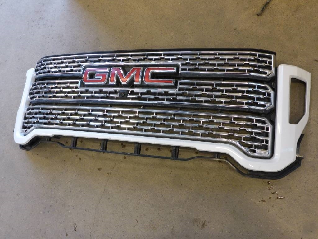 GMC Denali 2021 Grill - الكبائن - شاحنة: صور 1 GMC Denali 2021 Grill - الكبائن - شاحنة: صور 1