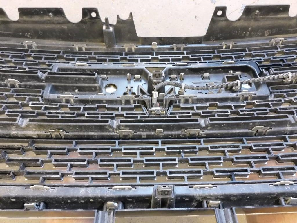GMC Denali 2021 Grill - الكبائن - شاحنة: صور 5 GMC Denali 2021 Grill - الكبائن - شاحنة: صور 5