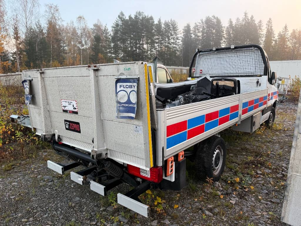 Komplett Flak, bakgavelhiss & verktygslådor - الإطار/ الشاسيه - شاحنة: صور 1 Komplett Flak, bakgavelhiss & verktygslådor - الإطار/ الشاسيه - شاحنة: صور 1