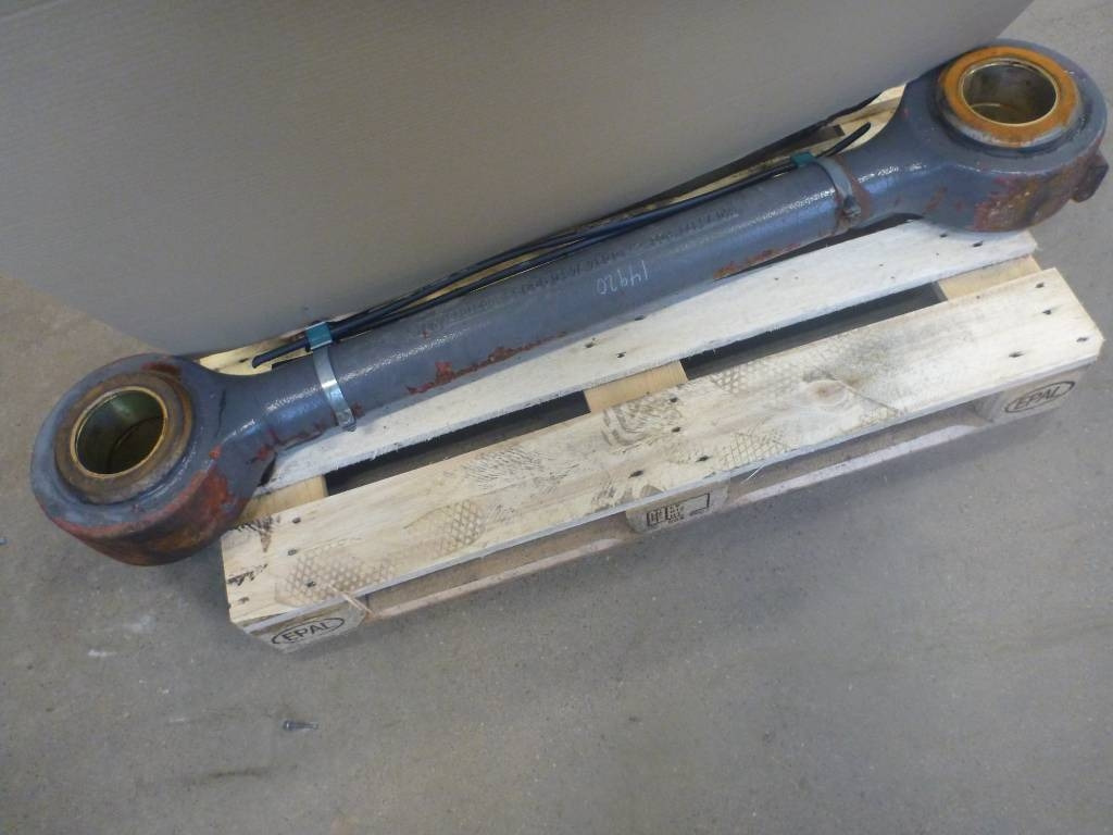 Volvo L 180 H Hundben, voe11093778 - ذراع الرافعة - آلات البناء: صور 1 Volvo L 180 H Hundben, voe11093778 - ذراع الرافعة - آلات البناء: صور 1