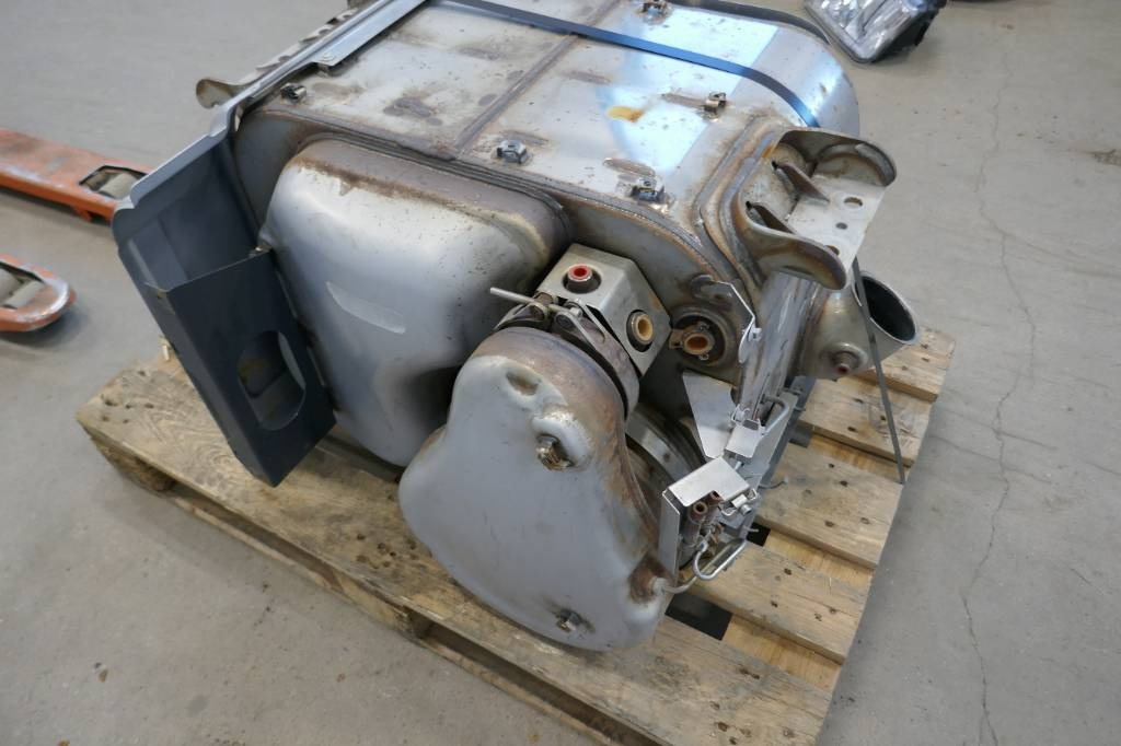 Volvo Ljuddämpare, 21750081 - الإطار/ الشاسيه - شاحنة: صور 4 Volvo Ljuddämpare, 21750081 - الإطار/ الشاسيه - شاحنة: صور 4