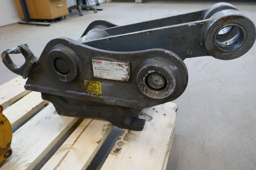 Wacker Neuson 6503-2 Redskapsfäste - وصلة الربط للمعدات المعلقة - آلات البناء: صور 2 Wacker Neuson 6503-2 Redskapsfäste - وصلة الربط للمعدات المعلقة - آلات البناء: صور 2