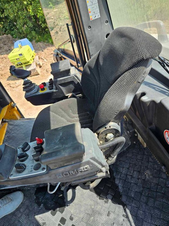 مدحلة الأسفلت BOMAG BW 174 AP-4F AM, Tandem Roller: صور 8