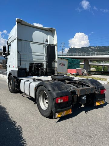 DAF FT XF 460 4x2, E6, PTO - شاحنة جرار: صور 4 DAF FT XF 460 4x2, E6, PTO - شاحنة جرار: صور 4