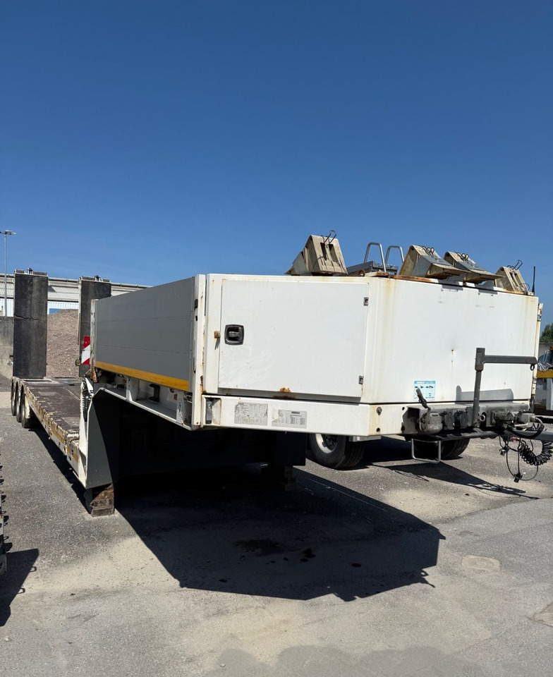 Doll Panther T3E-A, 61ton , 3.9m tele,Hyd Rampen 4.5m - عربة مسطحة منخفضة نصف مقطورة: صور 3 Doll Panther T3E-A, 61ton , 3.9m tele,Hyd Rampen 4.5m - عربة مسطحة منخفضة نصف مقطورة: صور 3