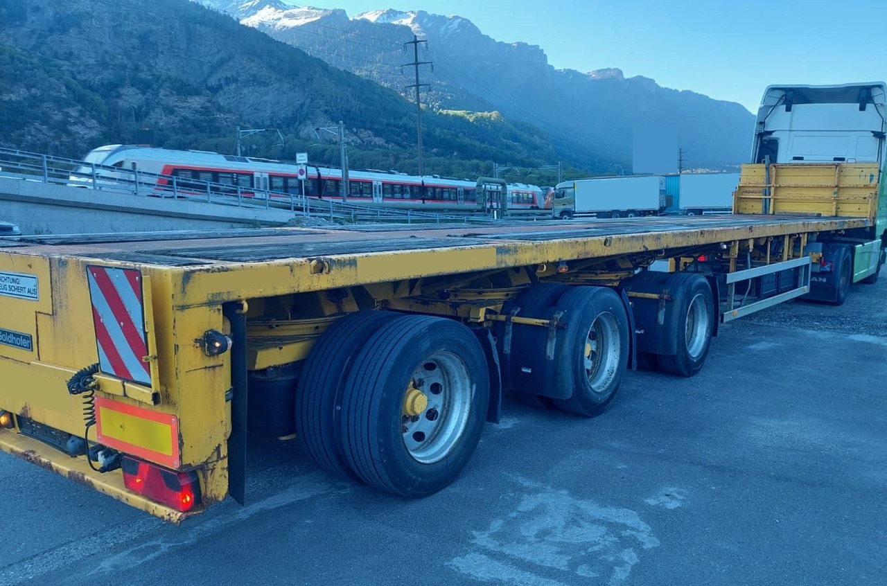 Goldhofer SPZ DL 3-36/80A, 56ton Goldhofer SPZ DL 3-36/80A, 56ton, 3m teleskop - عربة مسطحة منخفضة نصف مقطورة: صور 2 Goldhofer SPZ DL 3-36/80A, 56ton Goldhofer SPZ DL 3-36/80A, 56ton, 3m teleskop - عربة مسطحة منخفضة نصف مقطورة: صور 2