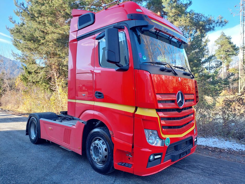 Mercedes-Benz Actros 1845 4x2, E6, Retarder, Schubbodenhydraul Mercedes-Benz Actros 1845 4x2, E6, Retarder, Schubbodenhydraul - شاحنة جرار: صور 1 Mercedes-Benz Actros 1845 4x2, E6, Retarder, Schubbodenhydraul Mercedes-Benz Actros 1845 4x2, E6, Retarder, Schubbodenhydraul - شاحنة جرار: صور 1