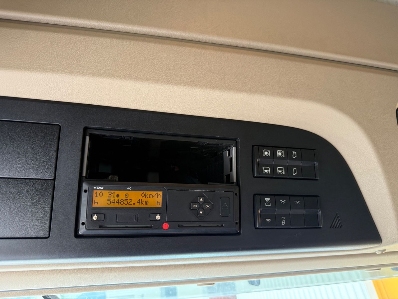 شاحنة جرار Mercedes-Benz Actros 1846 4x2, E6, Retarder, 2X: صور 18