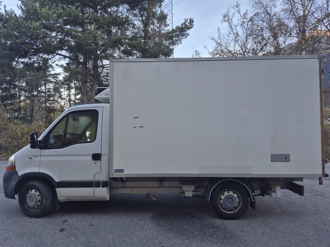 Renault Master T35 dCi 120, Carrier Xarios 350, -20C - الشاحنات الصغيرة المبردة: صور 3 Renault Master T35 dCi 120, Carrier Xarios 350, -20C - الشاحنات الصغيرة المبردة: صور 3