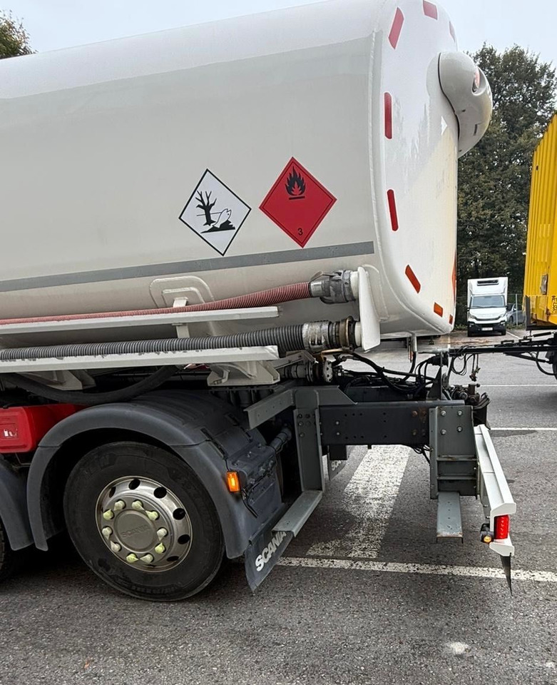 شاحنة صهريج Scania R450 LB 6x2, ADR, E6,Schwarzmüller,Diesel/Benzin: صور 8