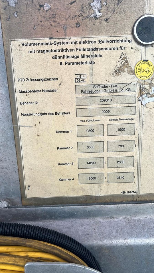 Schrader Treibstoff Diesel/Benzin, 4 Kammern, Sening - نصف مقطورة صهريج: صور 5 Schrader Treibstoff Diesel/Benzin, 4 Kammern, Sening - نصف مقطورة صهريج: صور 5