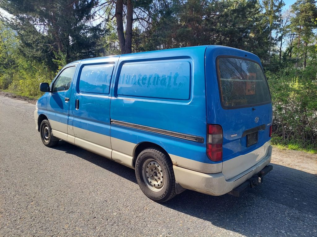 Toyota Hiace D-4D 2.5 4x4, Hochdruck Spülwagen 250bar - فان: صور 4 Toyota Hiace D-4D 2.5 4x4, Hochdruck Spülwagen 250bar - فان: صور 4
