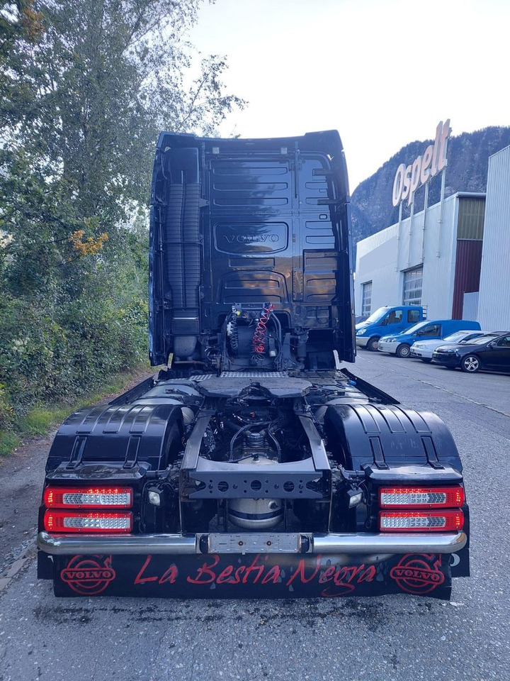 Volvo FH16-650 4x2, Euro 6, VEB, airbrush - شاحنة جرار: صور 5 Volvo FH16-650 4x2, Euro 6, VEB, airbrush - شاحنة جرار: صور 5