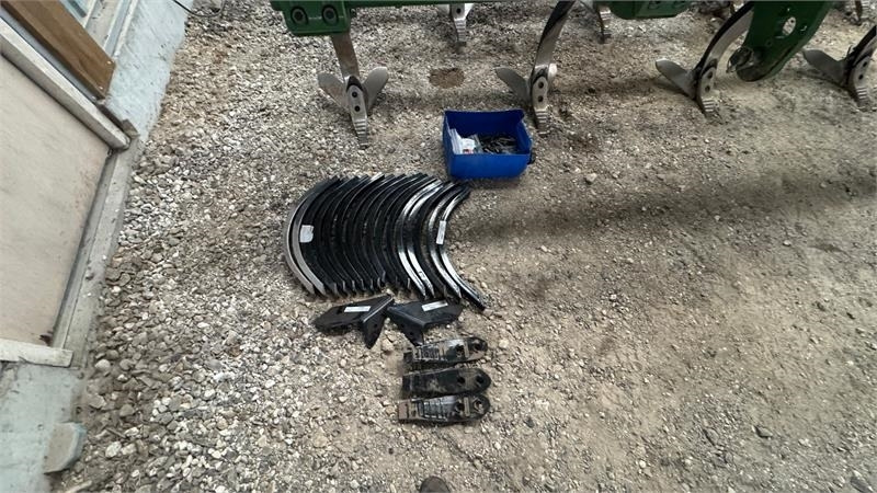 Amazone Cenius 4003 4003 med frøsåning - الأمشاط الزراعية: صور 3 Amazone Cenius 4003 4003 med frøsåning - الأمشاط الزراعية: صور 3