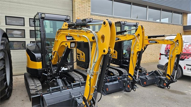 Sany SY18C - حفارة مصغرة: صور 5 Sany SY18C - حفارة مصغرة: صور 5