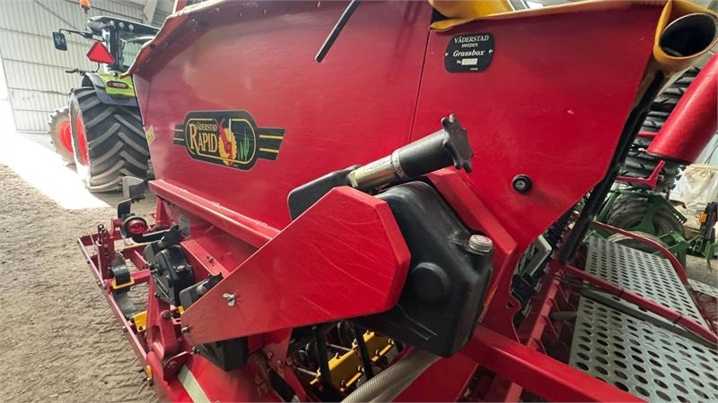 Vaderstad Rapid 400C Rapid 400 C - الة بذر: صور 4 Vaderstad Rapid 400C Rapid 400 C - الة بذر: صور 4
