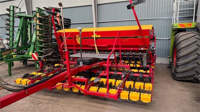 Vaderstad Rapid 400C Rapid 400 C - الة بذر: صور 1 Vaderstad Rapid 400C Rapid 400 C - الة بذر: صور 1