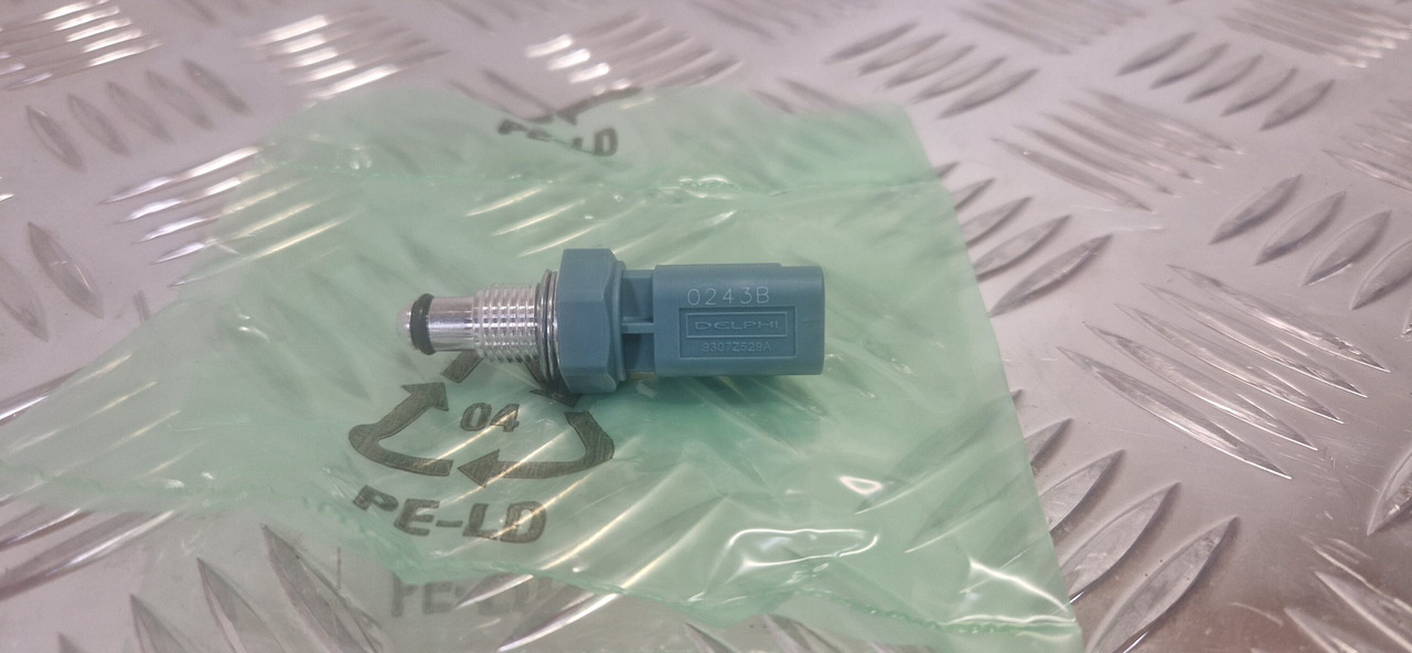 Delphi CR Temperature Sensor - المحرك و قطع الغيار - آلات البناء: صور 4 Delphi CR Temperature Sensor - المحرك و قطع الغيار - آلات البناء: صور 4