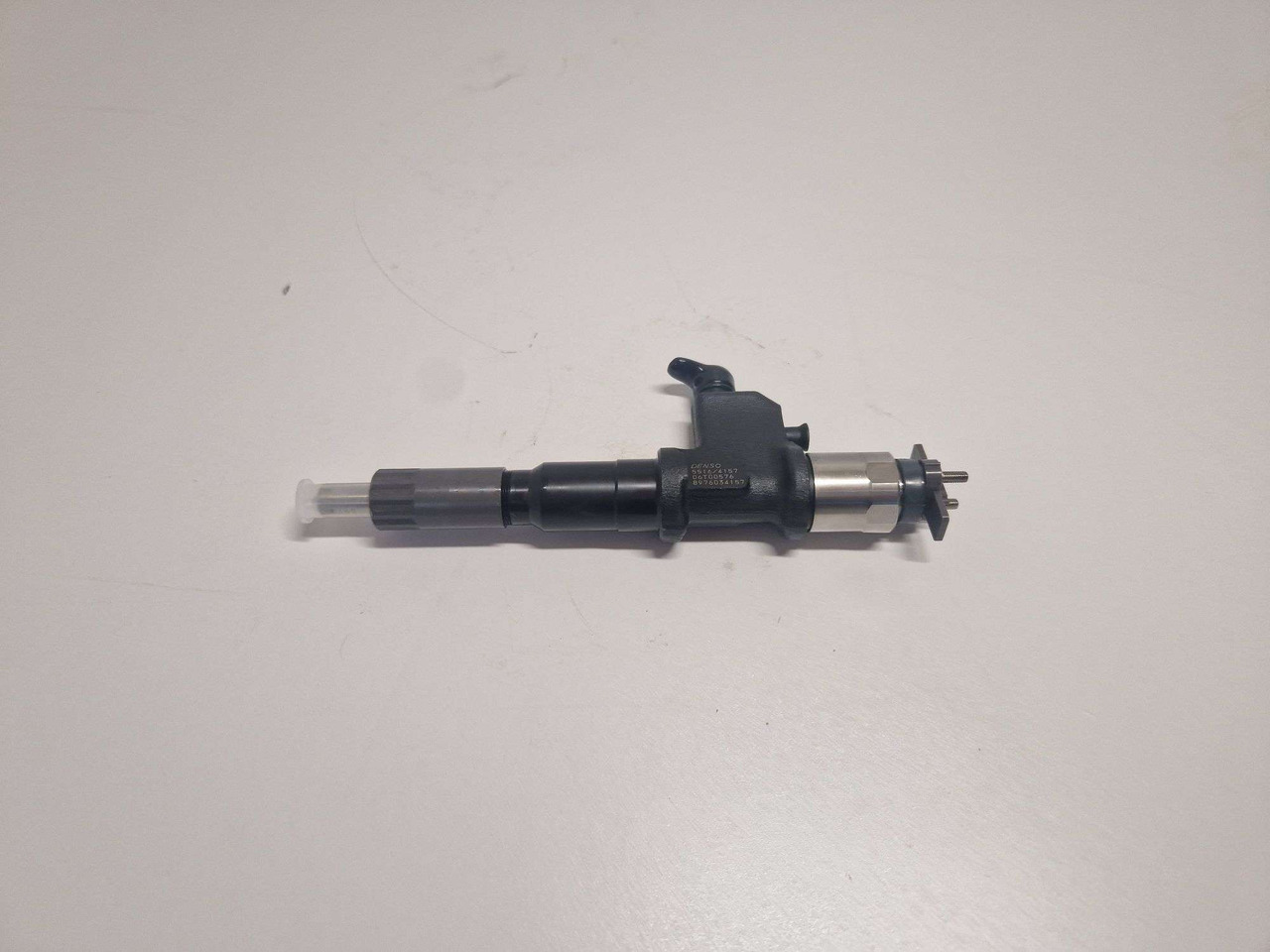 Isuzu 8976034157 Fuel Injector Denso 5516/4157 - المحرك و قطع الغيار - آلات البناء: صور 1 Isuzu 8976034157 Fuel Injector Denso 5516/4157 - المحرك و قطع الغيار - آلات البناء: صور 1