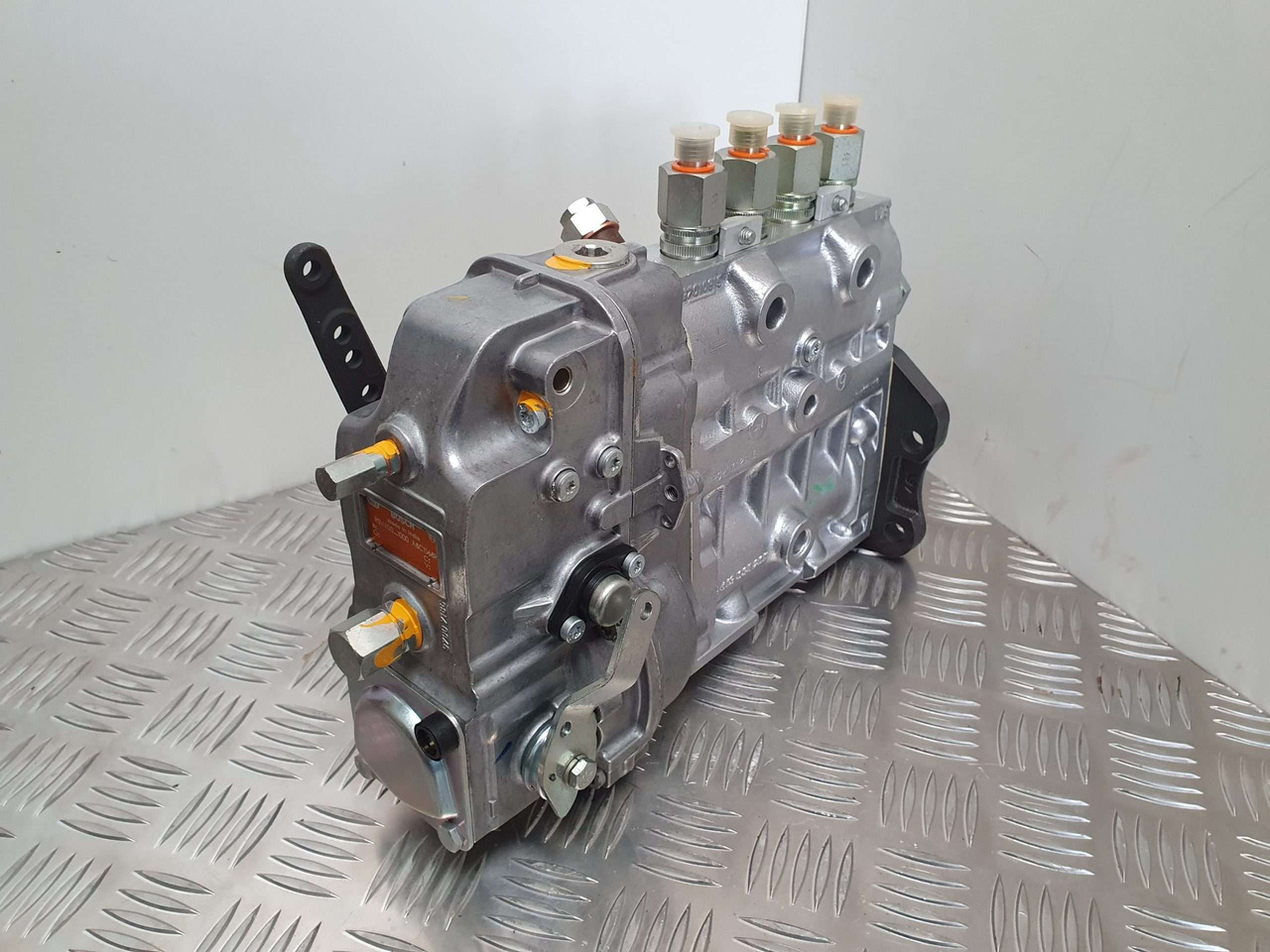 JCB 2DX Injection pump 333/y3578 Bosch - المحرك و قطع الغيار - آلات البناء: صور 2 JCB 2DX Injection pump 333/y3578 Bosch - المحرك و قطع الغيار - آلات البناء: صور 2