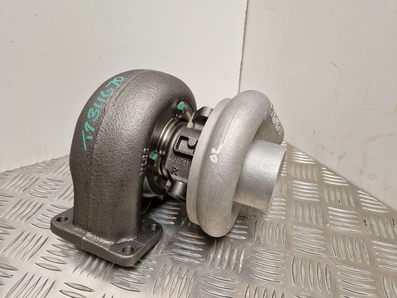 Sisu 620 Turbo 02/950476 DSRAG BorgWarner manufactured - المحرك و قطع الغيار - آلات البناء: صور 2 Sisu 620 Turbo 02/950476 DSRAG BorgWarner manufactured - المحرك و قطع الغيار - آلات البناء: صور 2